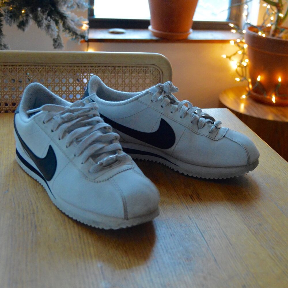 Pre-owned Black and White Nike Cortez Mens Size 7